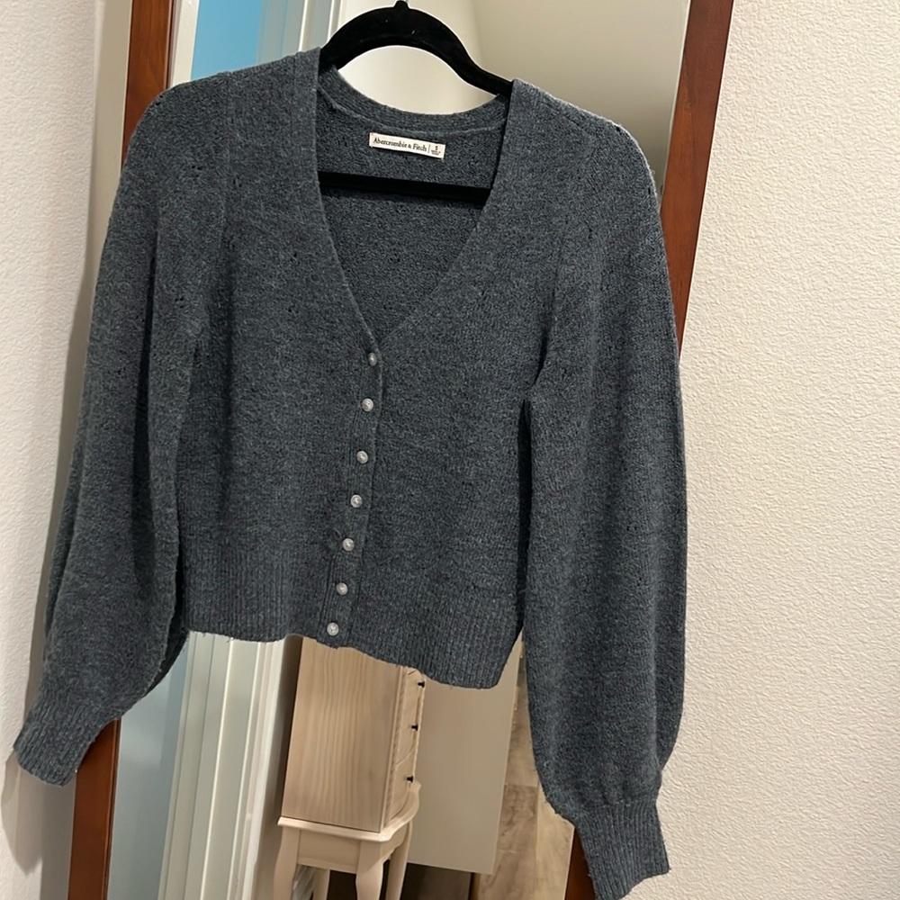 Abercrombie button up cardigan